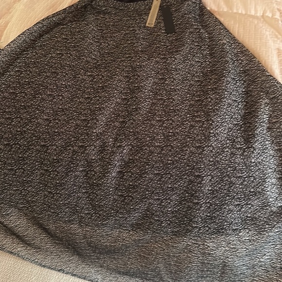 Hi lo hem black and white totally open back mock turtle neck full skirt. - Picture 6 of 6